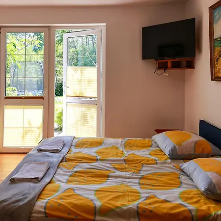 Pszczolka ホームステイ Białogóra